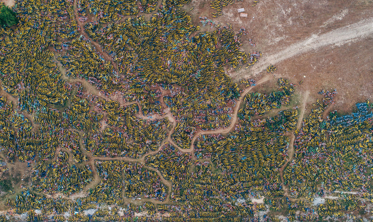 oopd实习仿写今天是实习的第三天今天的任务是将昨天完成的任务在窗口显示出来所以今天完成了 SXSLSJViewh 和 SXSLSJViewcpp 的编写。利用所编写的程序实现遥感图像的打开、保存、复制、粘贴等基本操作。以前觉得非常高大上的代码操作如今自己也可以实现有一种非常自豪的感觉。尽管实现过程困难重重在运行时系统老是显示中断我反复修改了很多遍请教老师和同学探讨都无济于事最后在网络上找到了解决