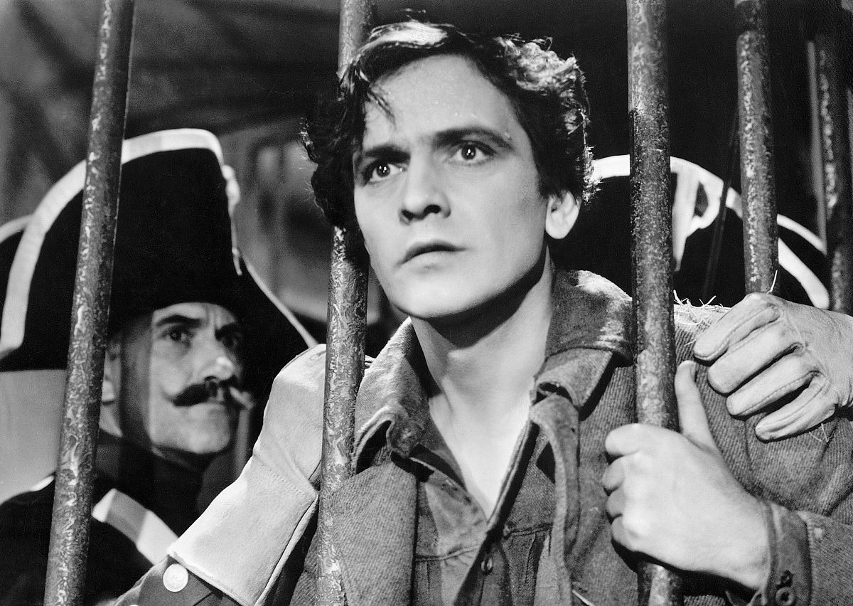 《霍乱时期的爱情》男主角费尔明·迪萨：50年痴情守候的爱