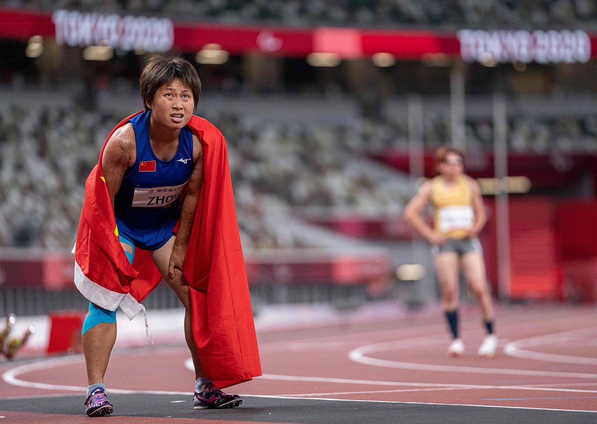 2021年8月29日,日本,2020东京残奥会女子田径200米t35级决赛及颁奖仪