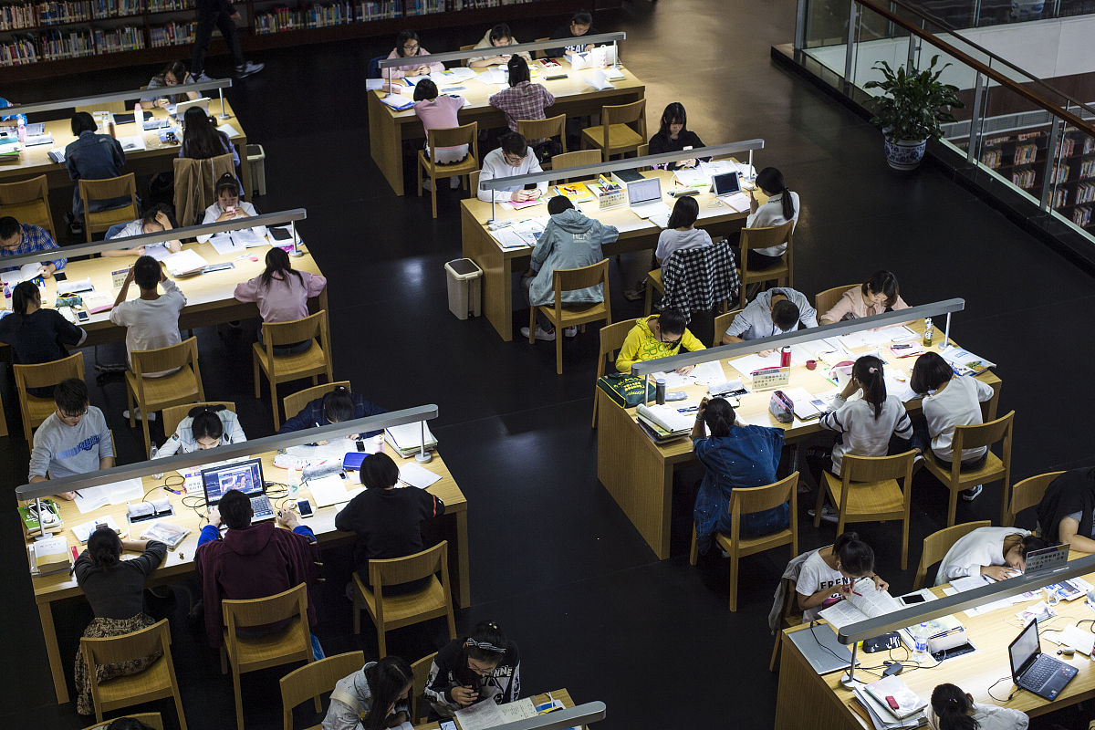 十天实习听了许多工艺流程写一段五十字的实习报告并且坚定考研路线