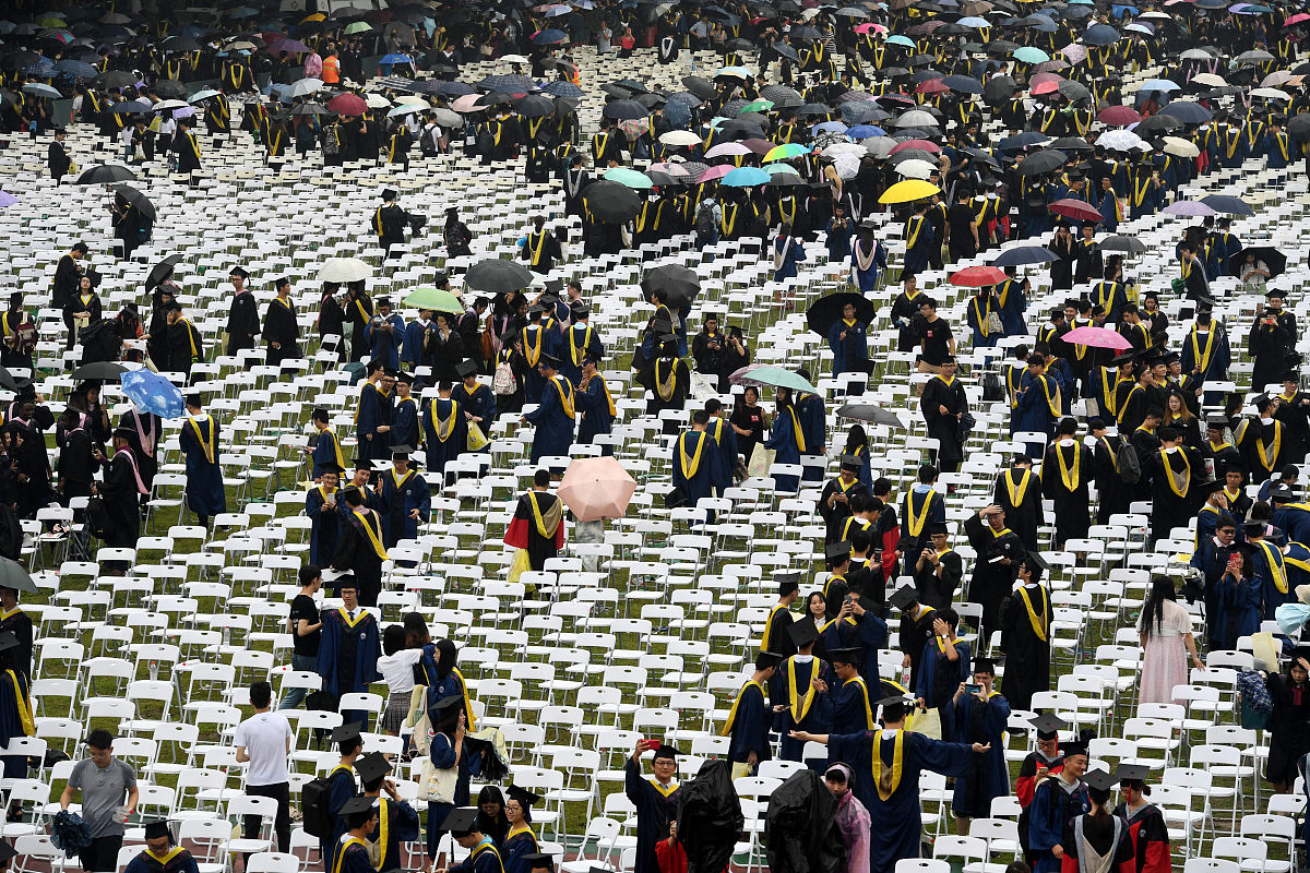 (武汉地区媒体请勿下载,谢谢!)2018年6月22日,武汉大学举行2018年毕业