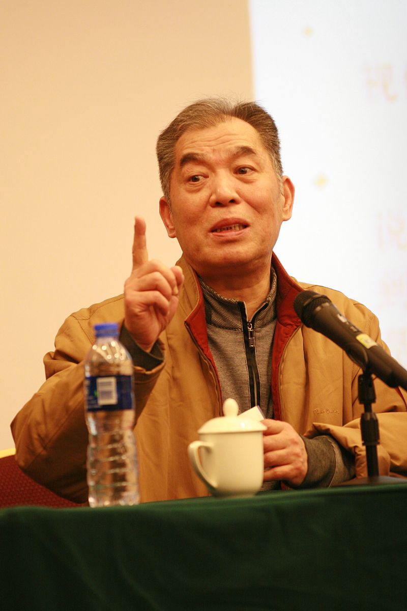 2014年11月30日,广东省佛山市,著名作家,北京语言大学人文学院教授梁
