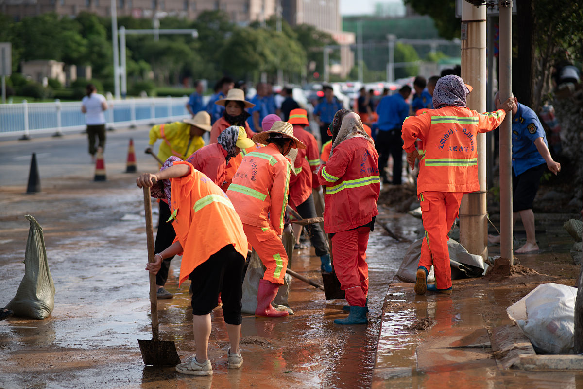 南昌初中 vs 中专：哪个更适合你的孩子？