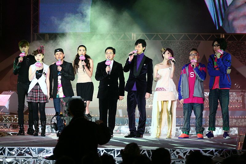 吴泽林、檀健次、何炅中谁不适合演唱《你好星期六》的主题曲？