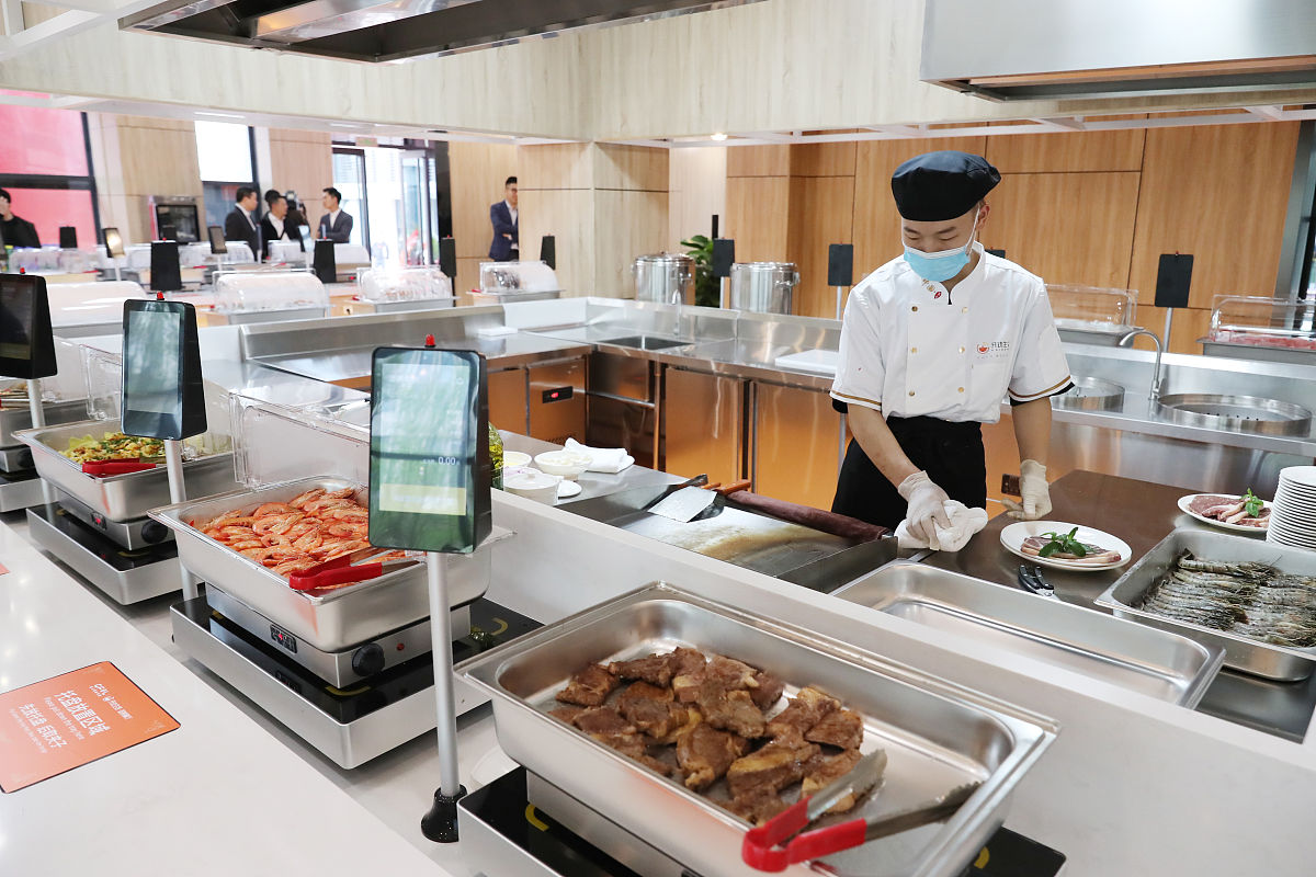 写一个后勤综合服务网站的使用体会该服务网站提供报修、工作餐预订、客房预订等功能