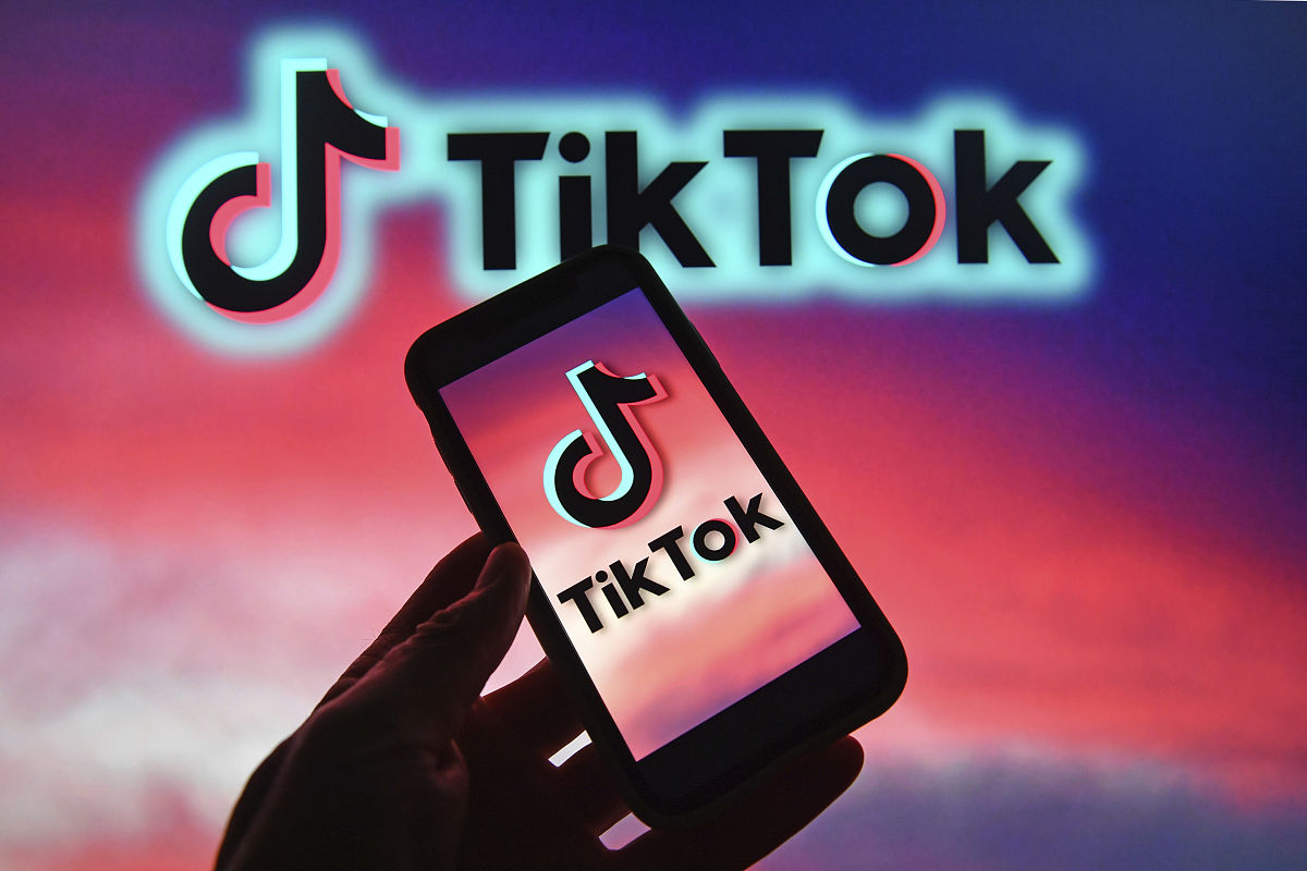 TikTok 是什么梗？解析这款风靡全球的粉色短视频软件