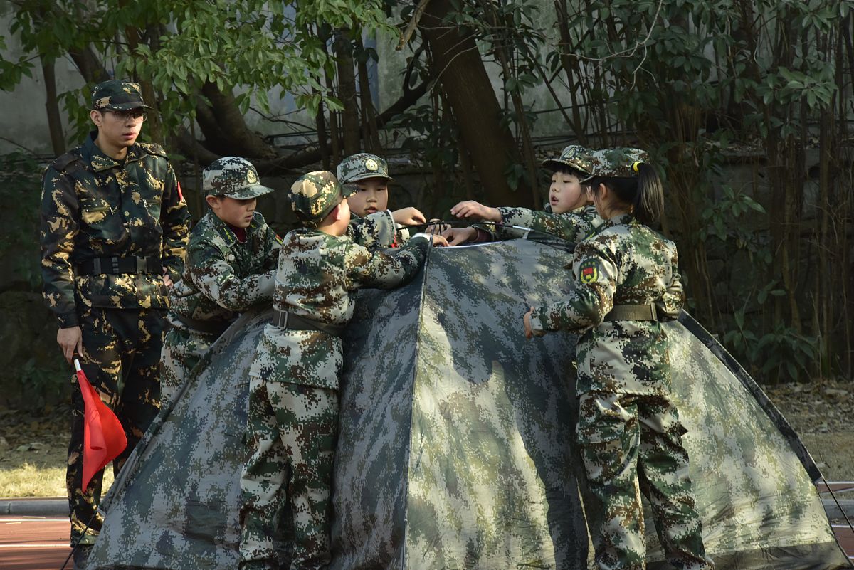 亲情：沙漠中的甘泉，迷茫时的明灯 - 成长路上的精神源泉