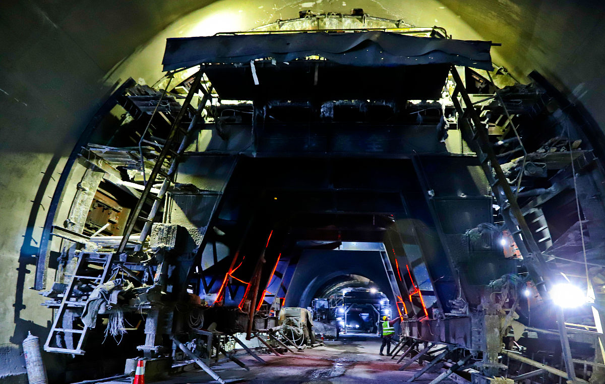 实现煤矿掘进机智能化的步骤