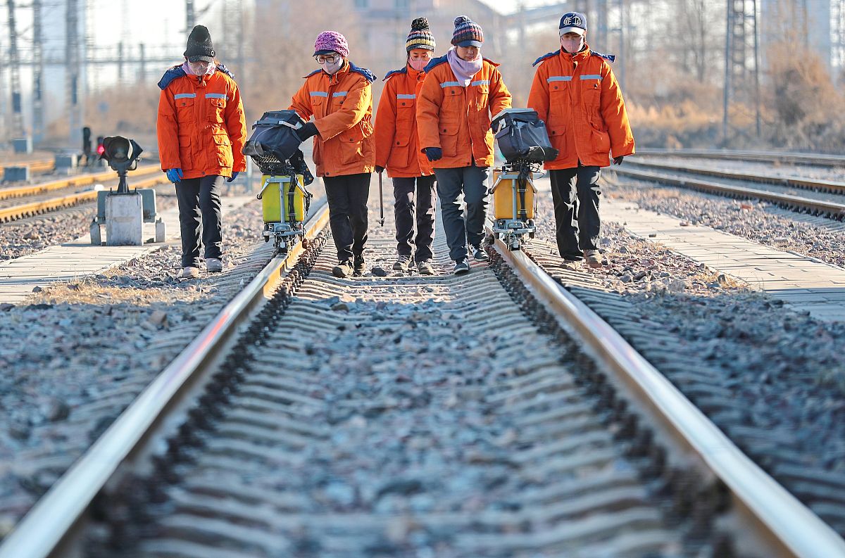 提高铁路专业学生的社会实践能力需要做好哪些事情