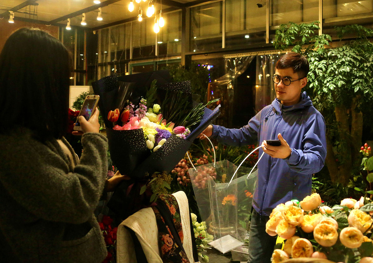 奶茶杯插花活动策划案：提升品牌知名度和用户参与度