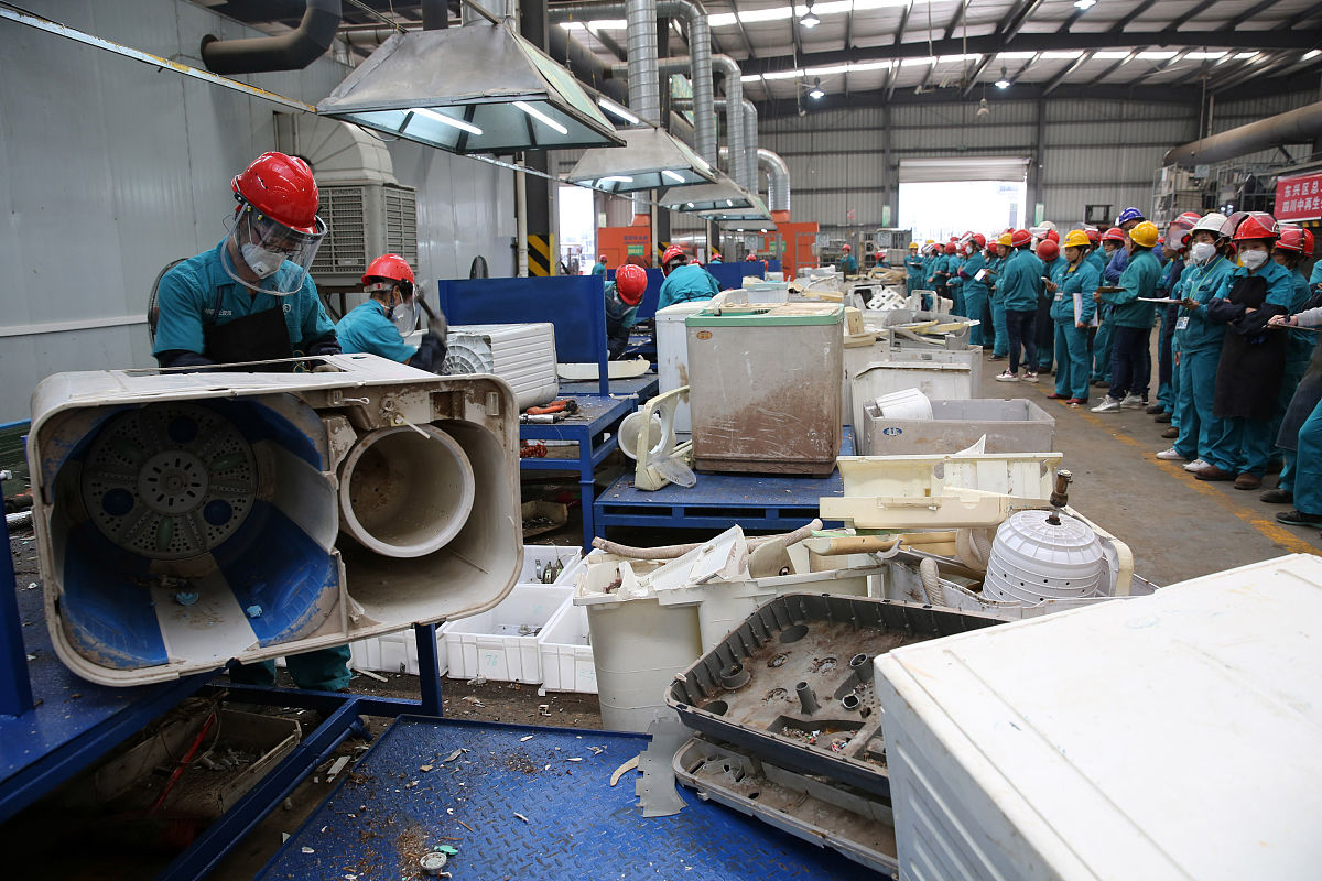 盐亭职业技术学校2019年机械加工专业招生（中专+大专）