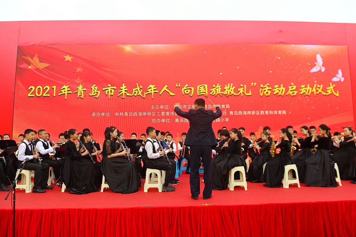 通过统一战线这一主题以归国的陕西高校学者角度写一首近体诗格律诗词要有题目排律不超过30行词作题目格式应为词牌名·题目。要求要押韵内容有深度层次要递进内容积极向上内涵丰富有层次寓意深远悠长。