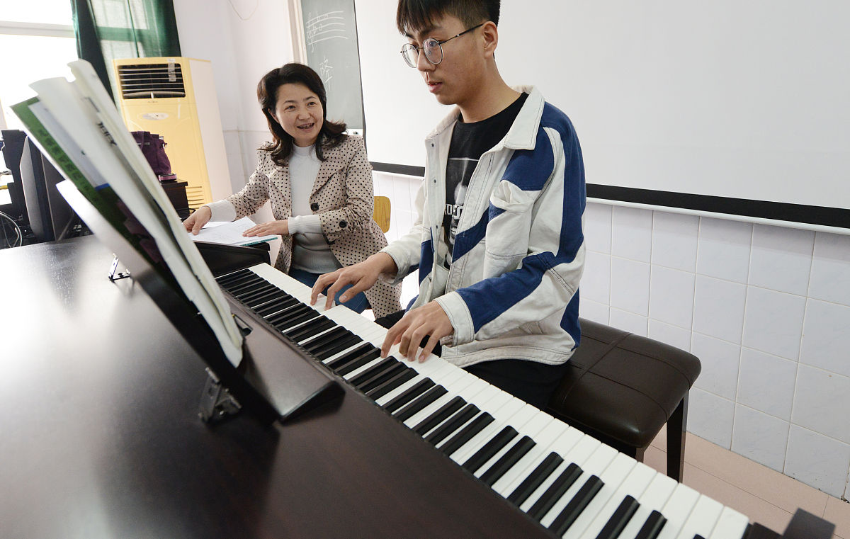 甘肃读幼师学校有前途吗？2023年幼师行业发展分析