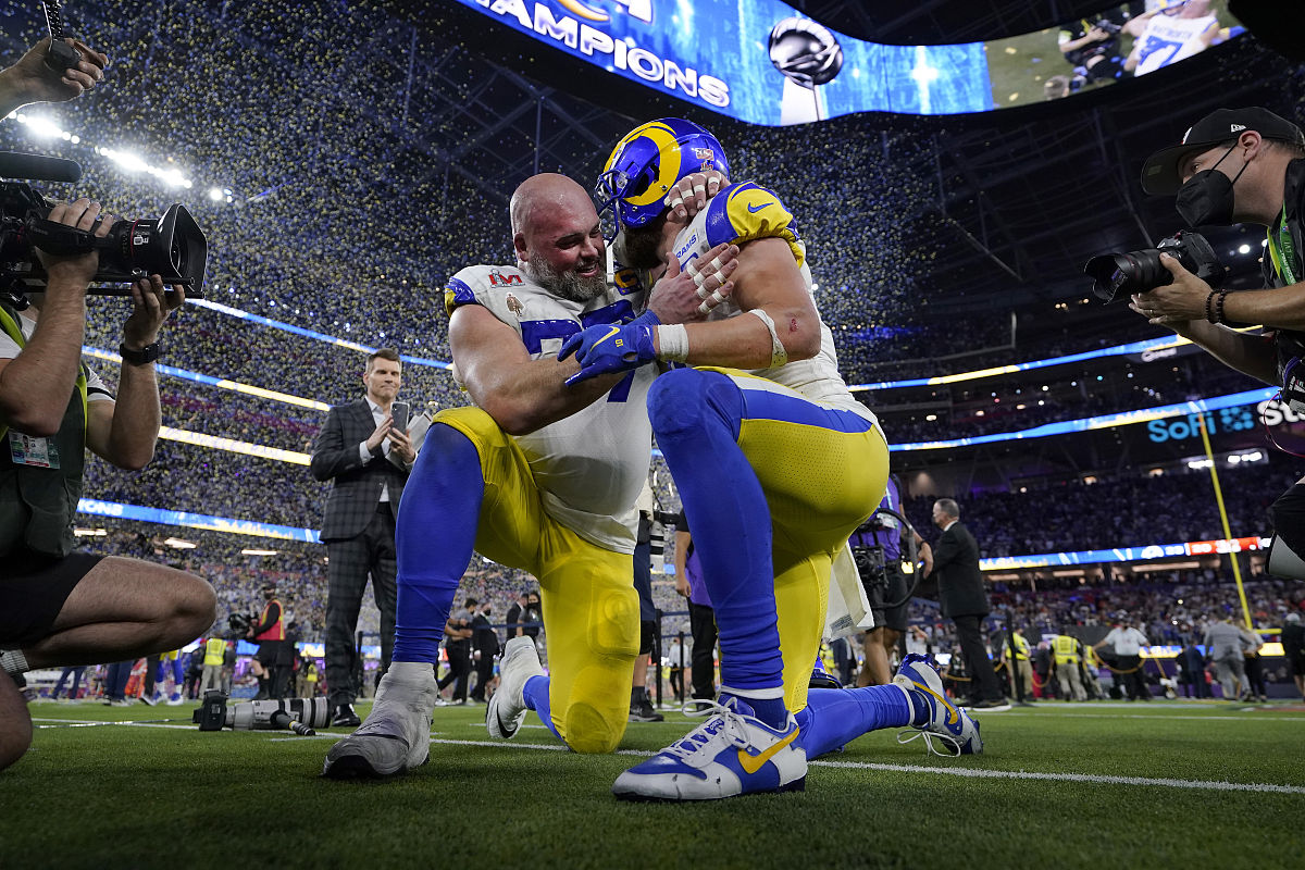 los angeles rams wide receiver cooper kupp (10) celebrates with 