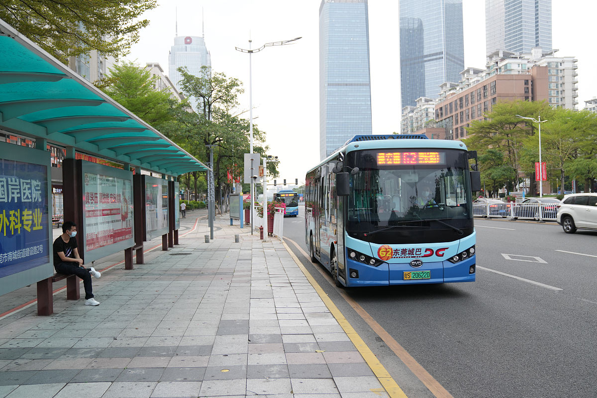 我坐大连905路换乘5号地铁应在哪站下车