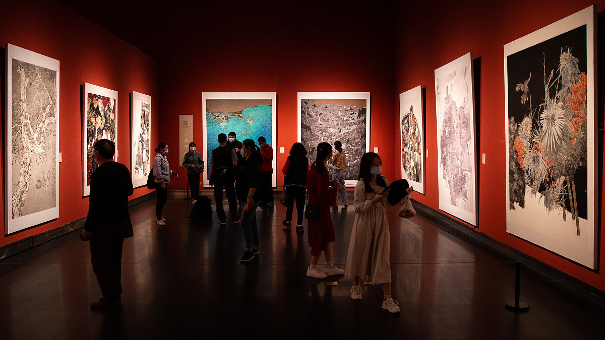 抱石保护：保护自然环境与岩石资源，确保运动可持续发展