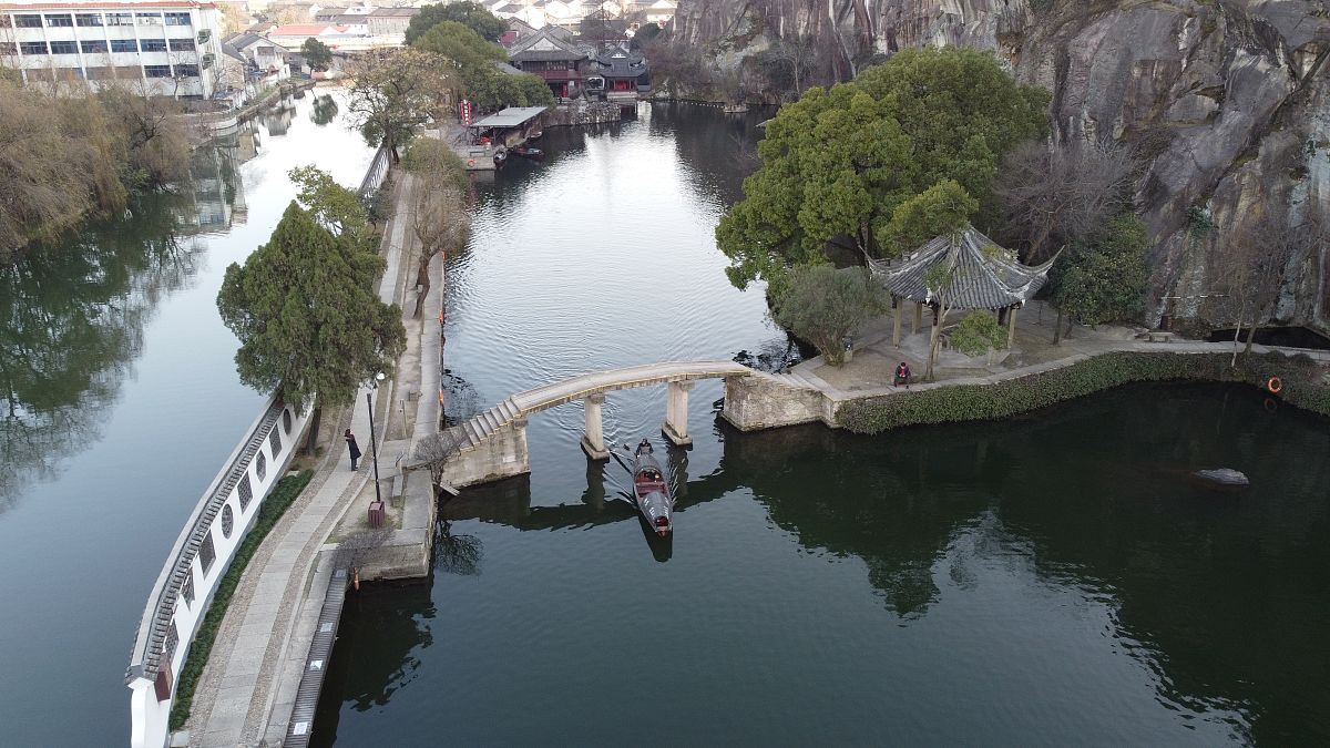 写一篇关于浙江平湖的宣传片文案