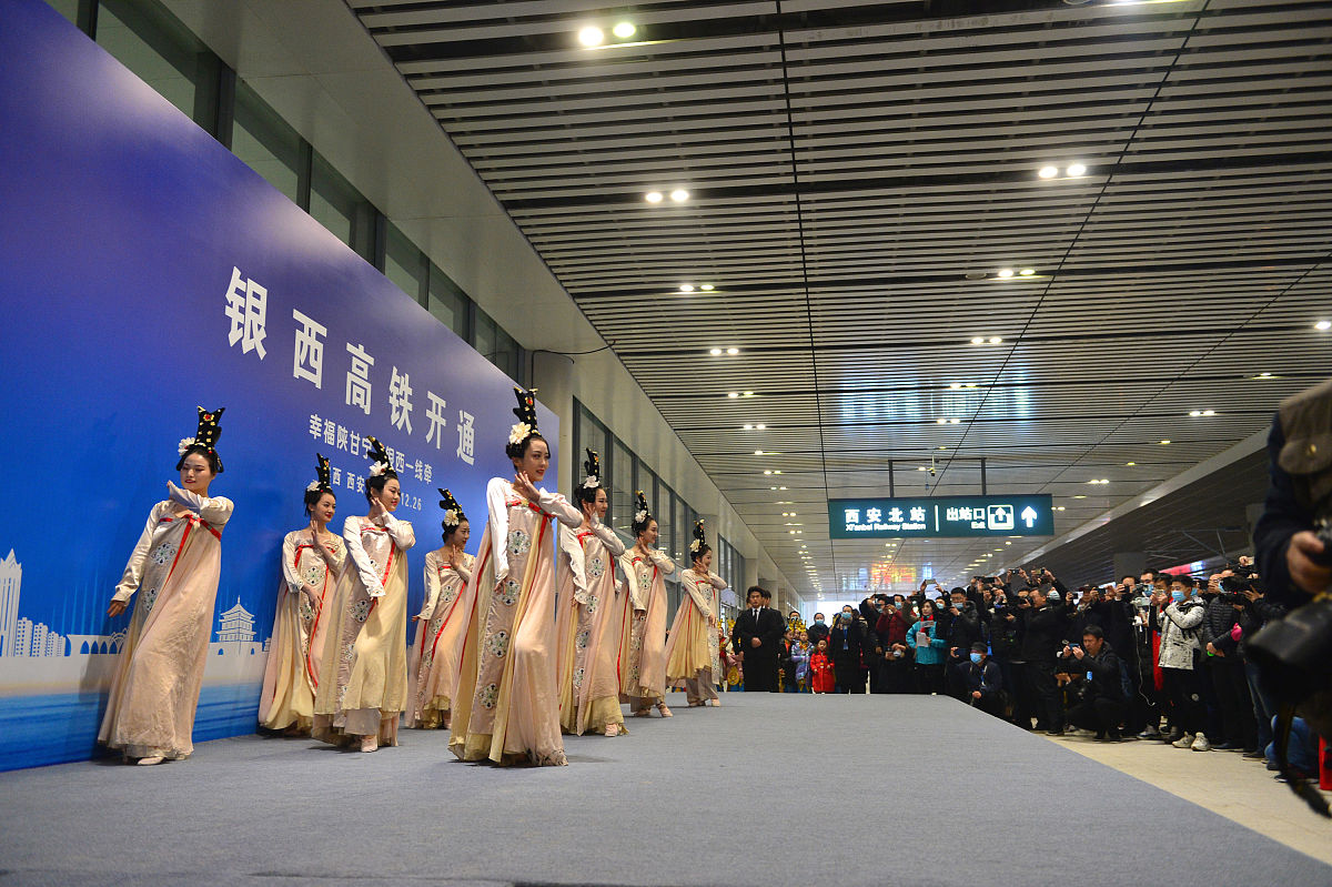 从扬州去海宁皮革城购物坐动车当天去当天回能来的急吗