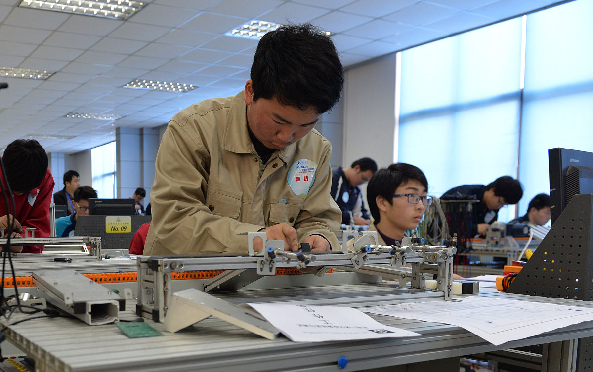 济南职业学院飞机机电设备维修校企合作专业如何好学吗