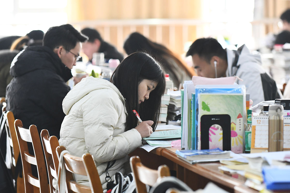 编写一份有关于大一新生青年大学习的通知100字