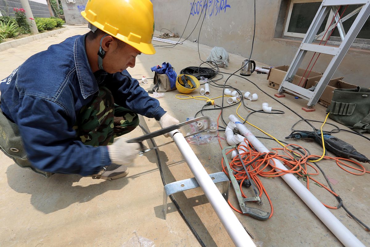 详细写出电子标准施工中不同损伤程度的屏蔽电缆修理流程