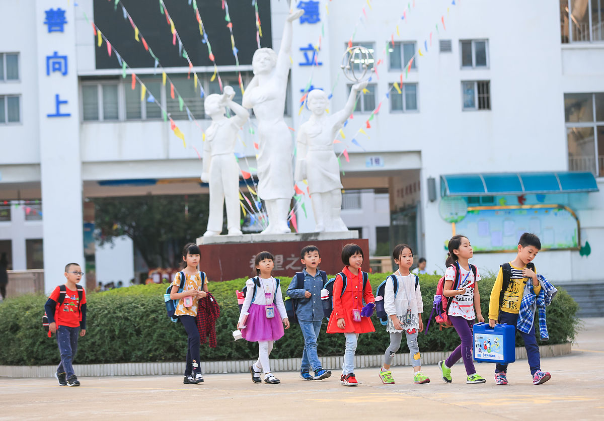 贵州2023年高中跟中专的区别