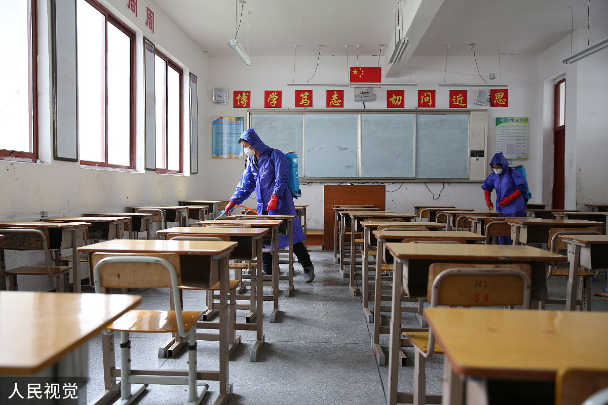 泸州市江南职业中学宿舍食堂环境如何