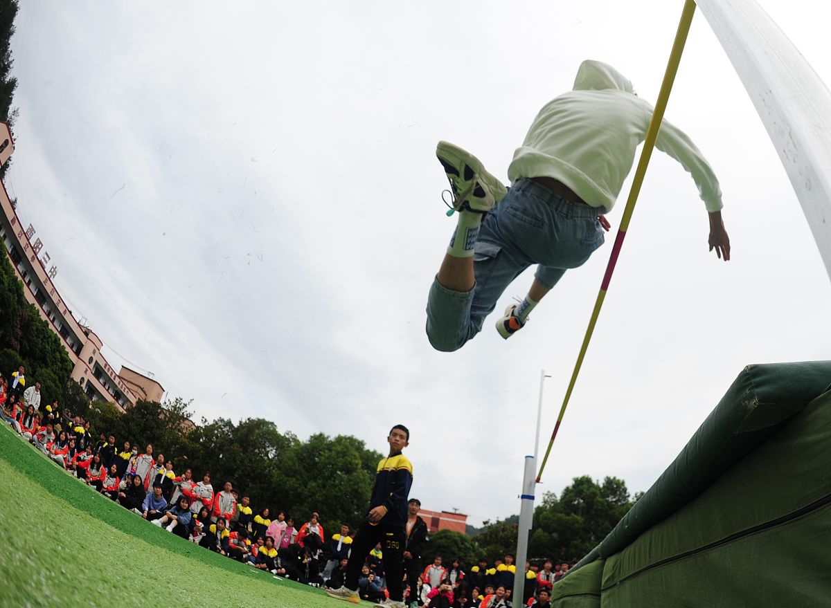 田径竞赛教案：培养兴趣、提升体能，全面提升运动能力