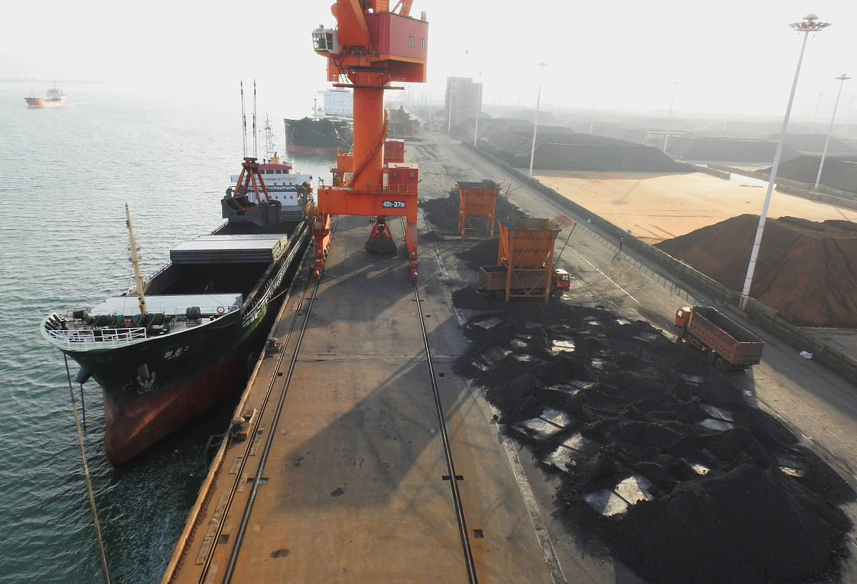 盘锦港MV LAMBAY（兰贝）轮卸货情况汇报 - 截至今日1600时已卸货15600吨