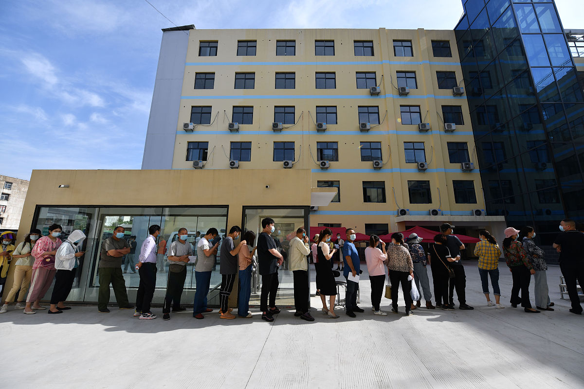 酒泉钢铁公司技工学校材料工程技术专业介绍