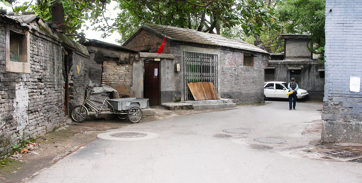 以历史对我们的生活和社会产生了哪些影响？为题写一篇1200字文章