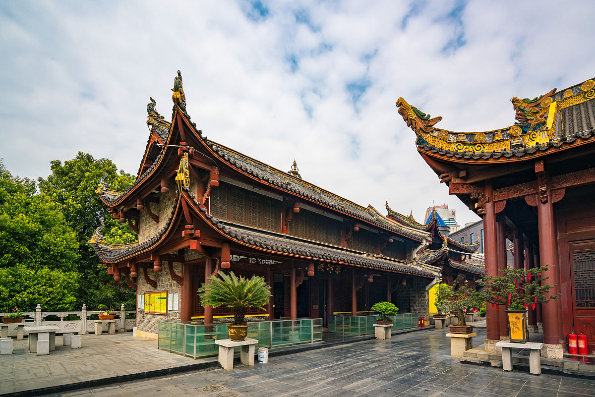 贵州重点职业学院_贵阳航空职业学校酒店管理专业前景
