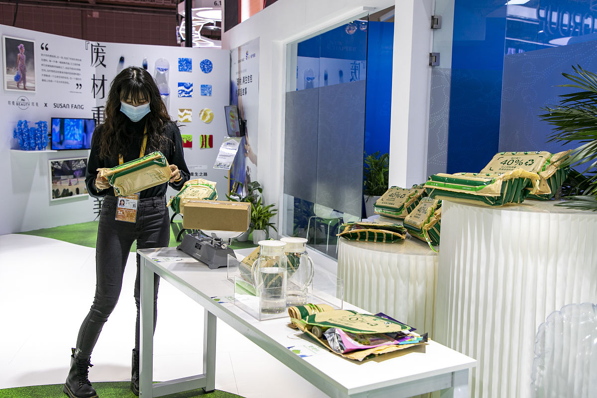 快递包装回收政策解析：现状、挑战与未来方向