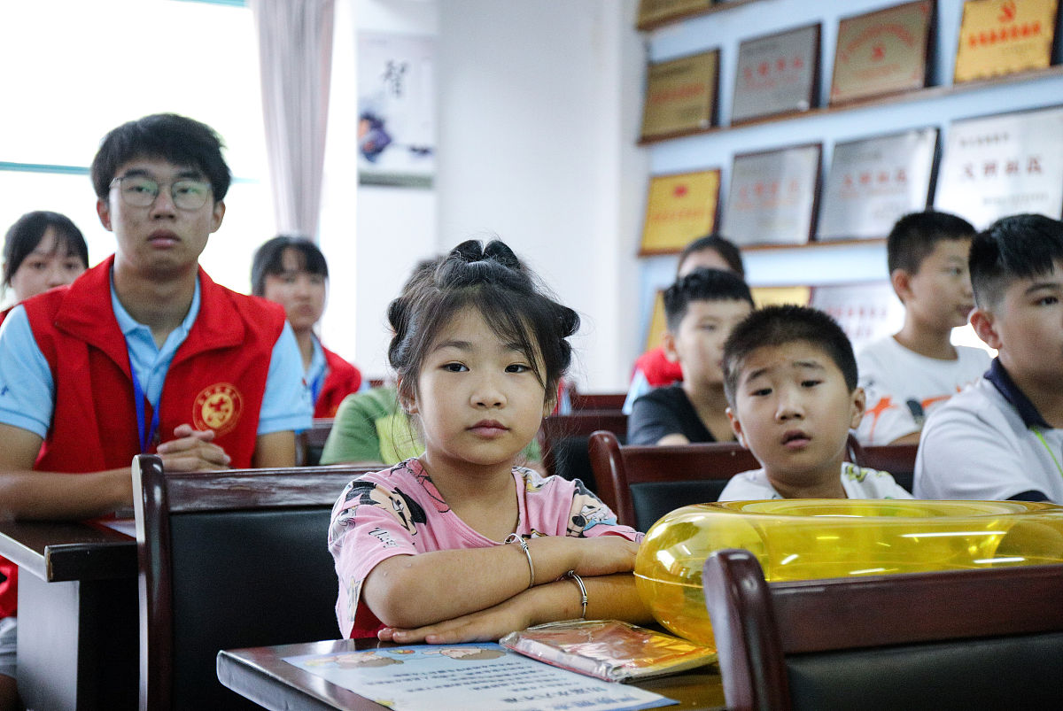 湖南永州蓝山县暑期安全指南：防高温、防暴雨、防强风
