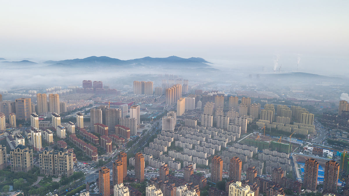 2021年8月18日,吉林省吉林市,平流雾景观.