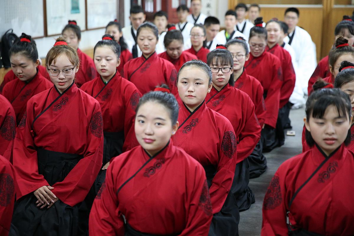 贵阳卫生学校招生信息：初中生可以报考吗？