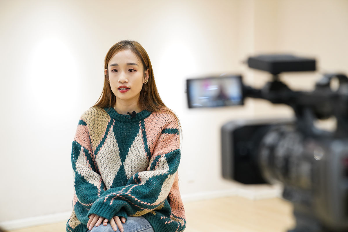 坚持的泪水：一首描绘悲伤与坚持的中国风歌曲