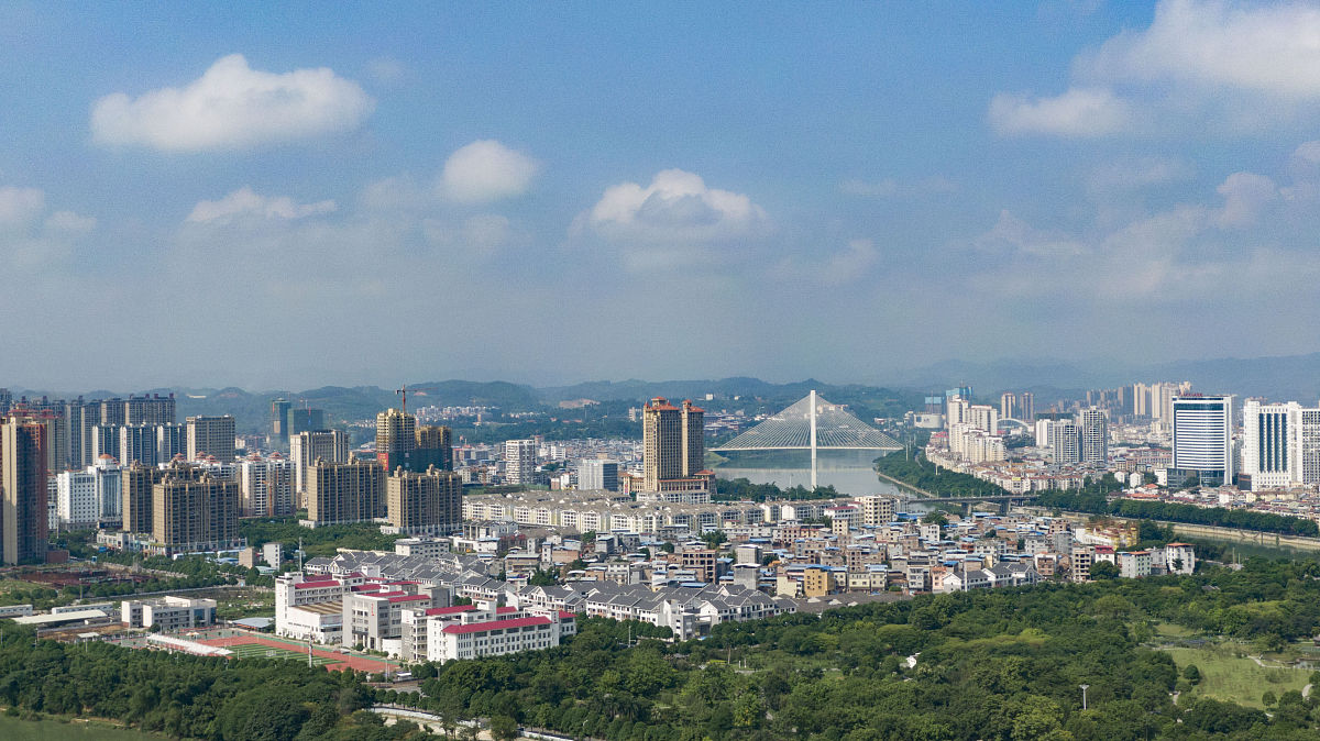 2019年8月6日,空中俯瞰广西百色市,山清水秀,生态秀美.