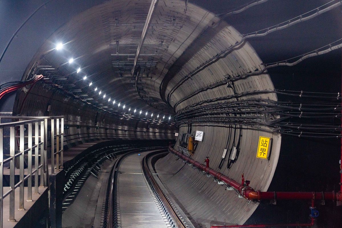 城市地铁隧道引发地表沉降机理研究不足分析