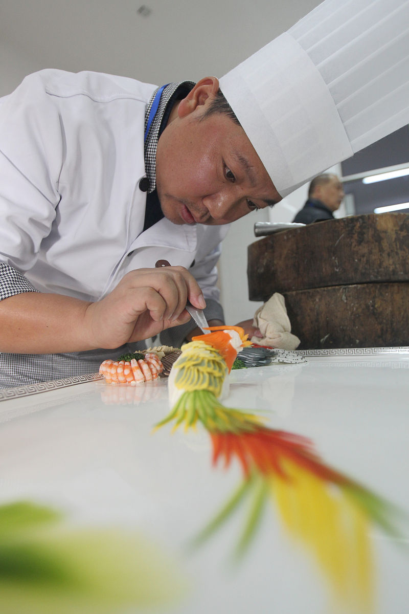 玉溪旅游学校专业设置：旅游管理、规划、英语、服务等