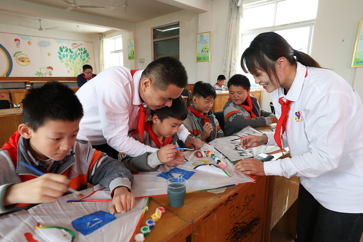 '青春·逐梦·筝彩' 创意设计大赛：电子信息工程系用风筝点燃青春梦想