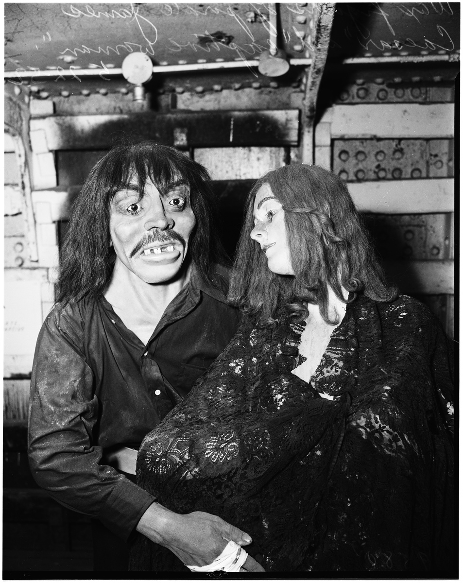 简要介绍Shirley Jackson包括其生平、成就、代表作及文学史上的作用