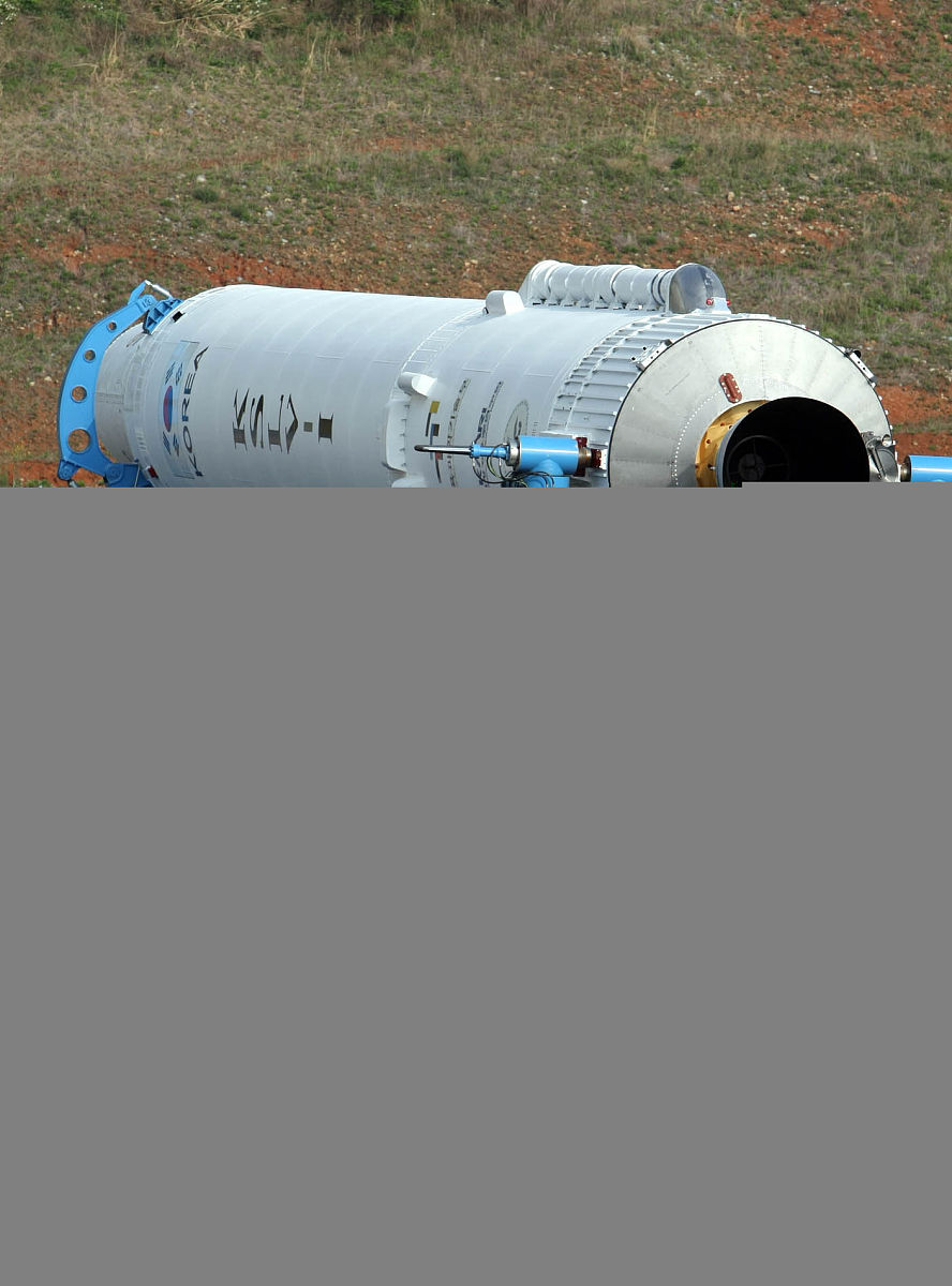 2009年4月15日上午,韩国首个运载火箭kslv-1(korea space launch vehi