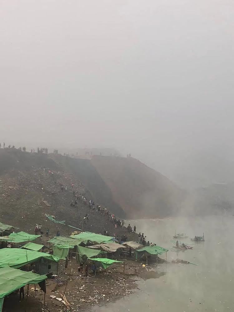 当地时间2021年12月22日,缅甸克钦邦帕敢地区民间救援组织确认,当天凌