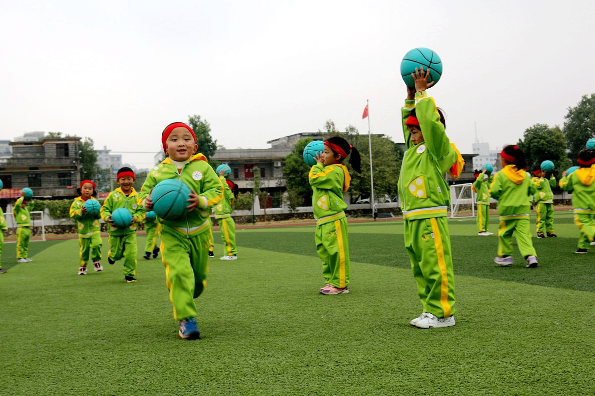 重庆幼师学校学前教育毕业待遇好吗