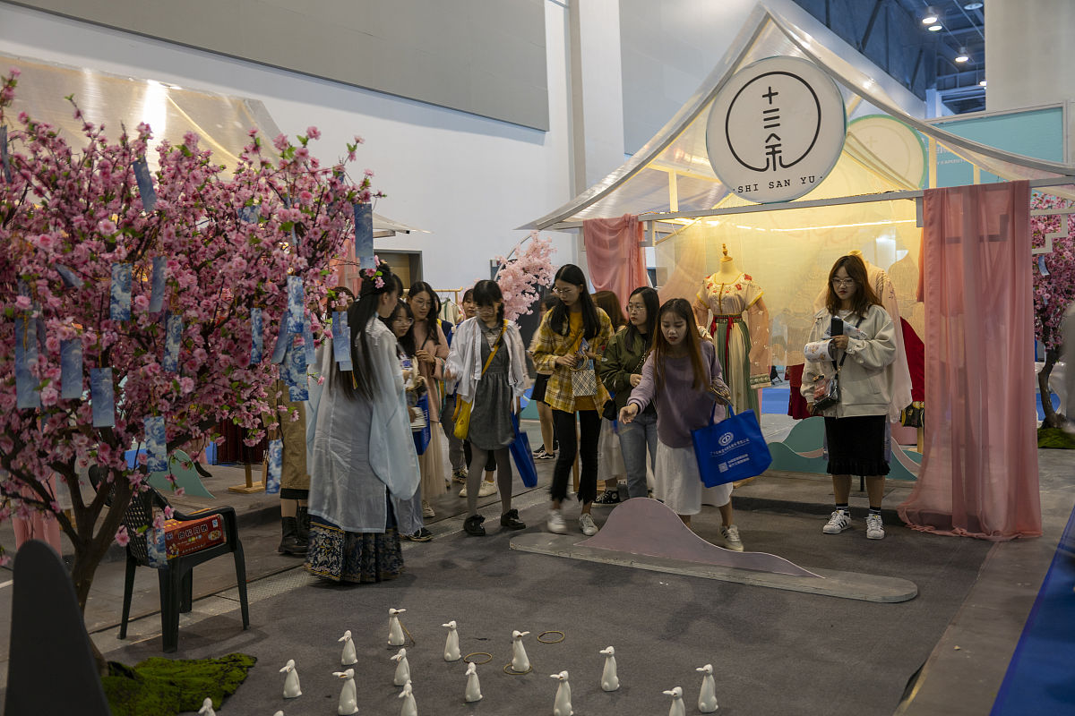 攀枝花商贸电子职业技术学校2019年招生计划及专业介绍 - 培养高素质人才