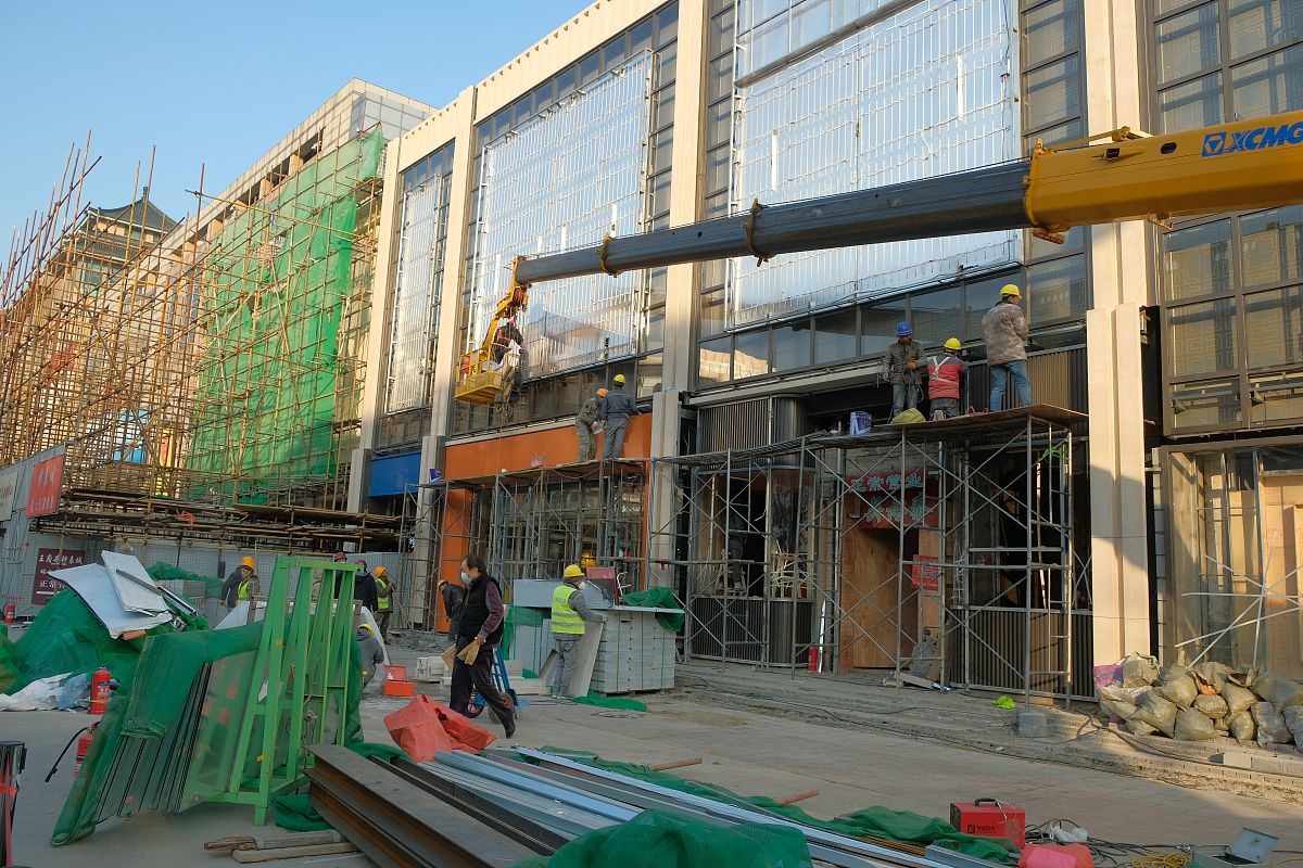 北京儿童医院钢结构主体工程：45天内完成2500吨安装