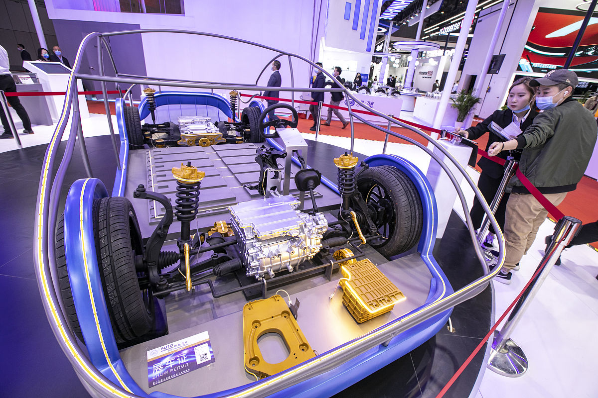 2021年4月19日,2021上海车展,中国中车,展示了世界首款量产热塑性复合