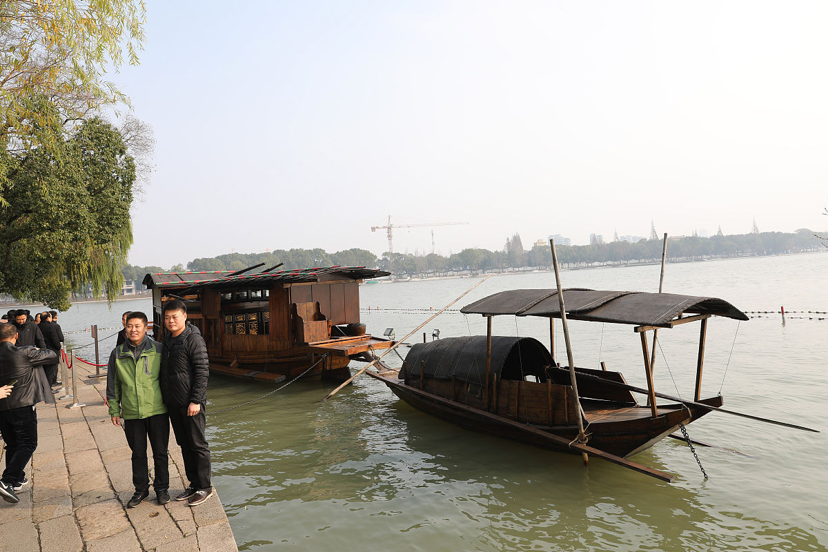 嘉兴南湖游记观后感：感受历史与自然之美