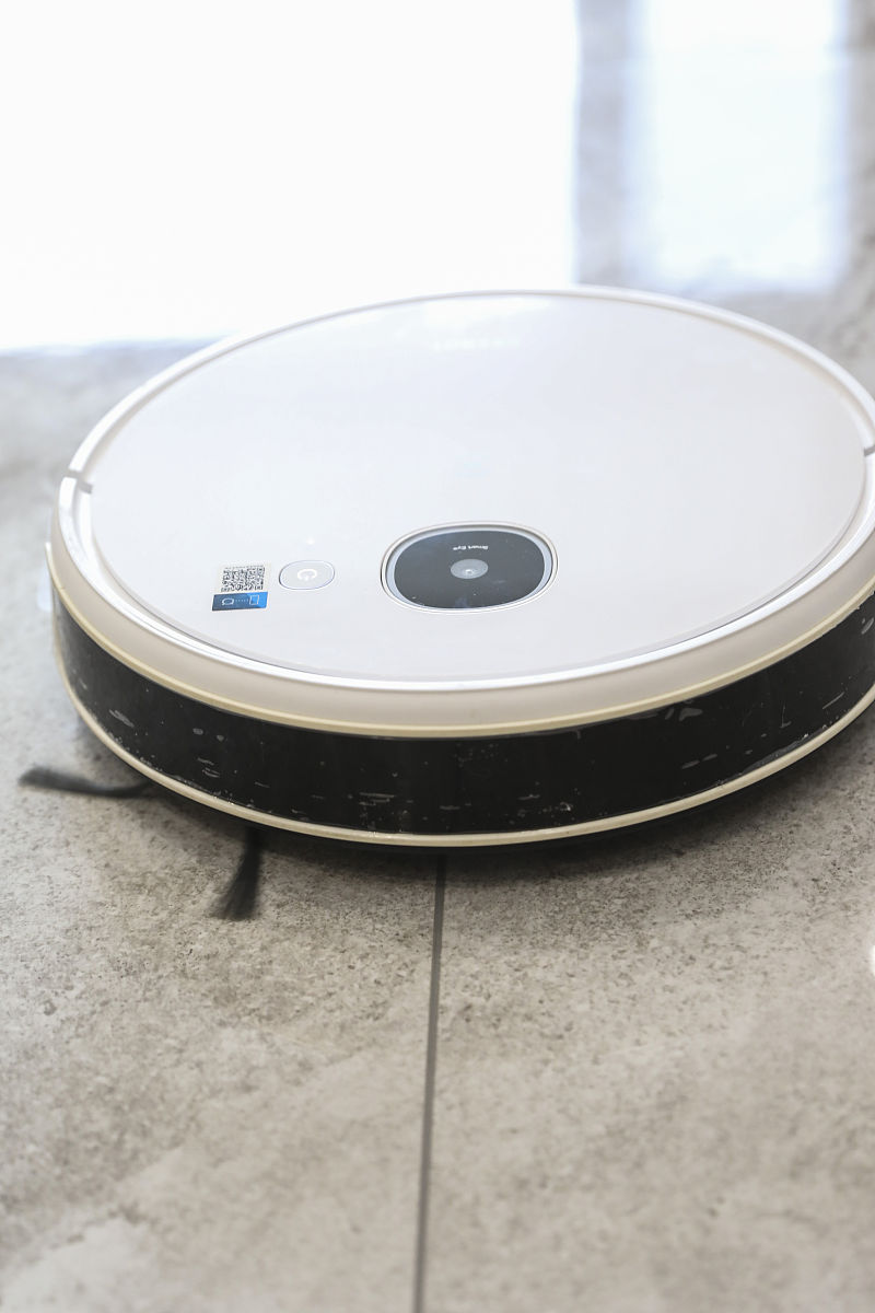 扫地机器人优缺点总结：方便快捷VS效果限制，值得买吗？